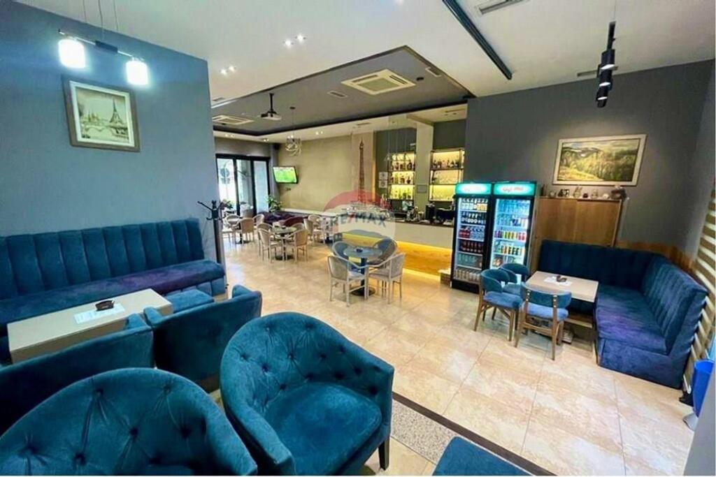VENDESI BAR/CAFFÈ IN VENDITA IN VIA DIBRES