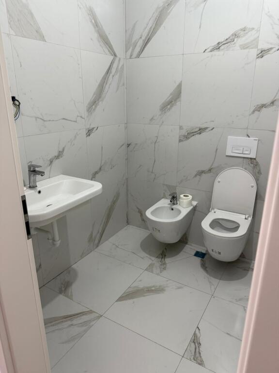 Apartment 2+1+ parking for rent, Ali Demi