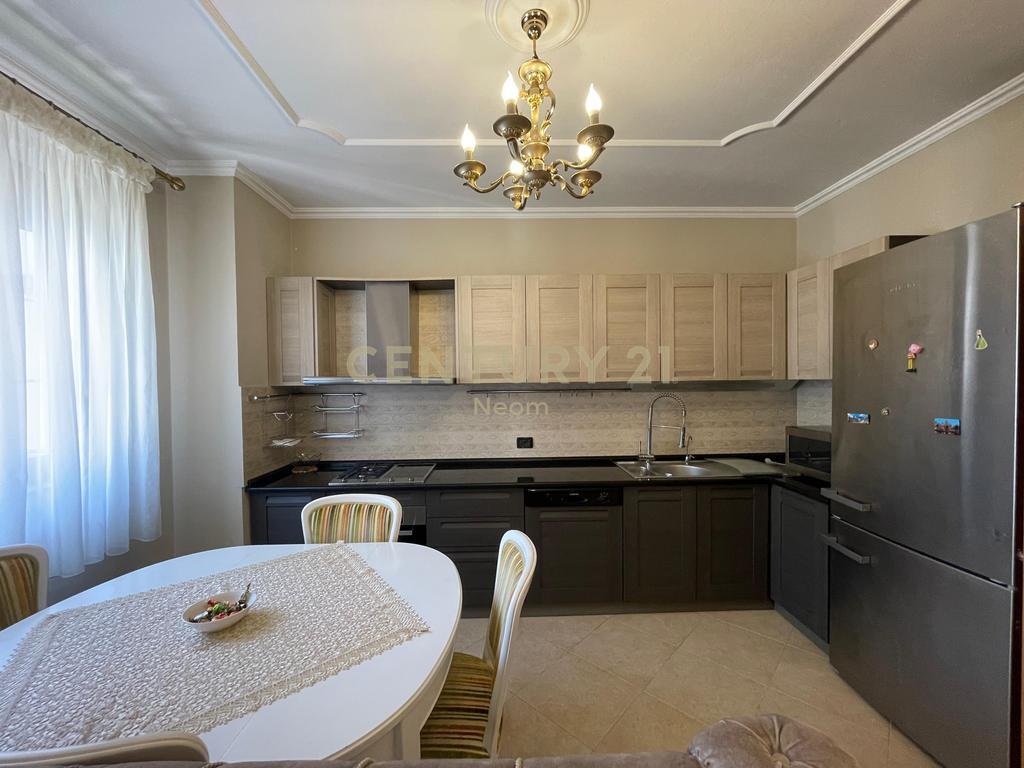 FOR RENT APARTMENT 3+1+2 IN THE PARIS COMMUNE!