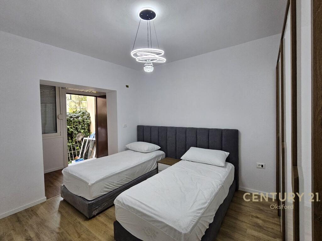AFFITTASI APPARTAMENTO 2+1 PRESSO 21 DHJETORI!