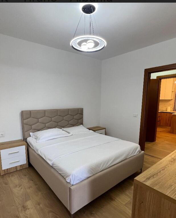 Shtepi me Qera – 2+1 tek Rruga e Kavajës,  