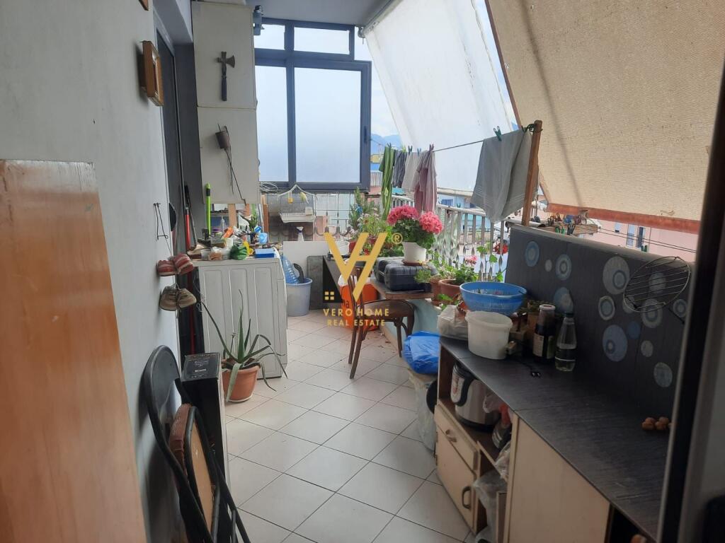VENDESI APPARTAMENTO 2+1+BLK A YZBERISHT, VICINO ALLA PASTICCERIA NELA 12.500.000 LEKE