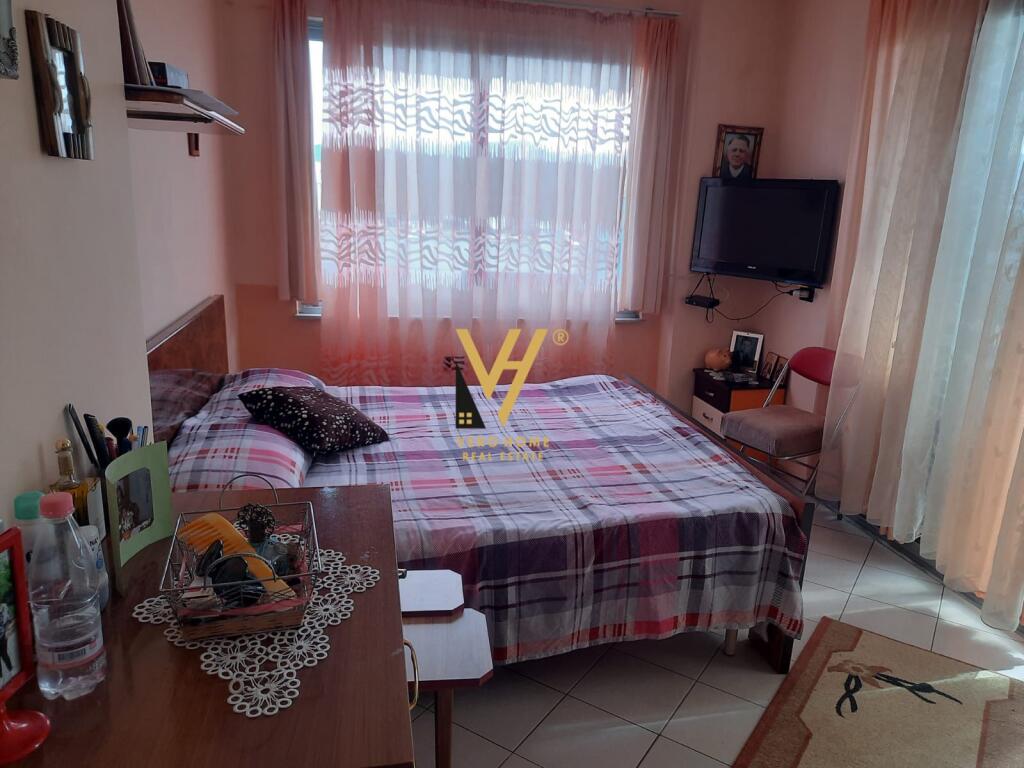 VENDESI APPARTAMENTO 2+1+BLK A YZBERISHT, VICINO ALLA PASTICCERIA NELA 12.500.000 LEKE