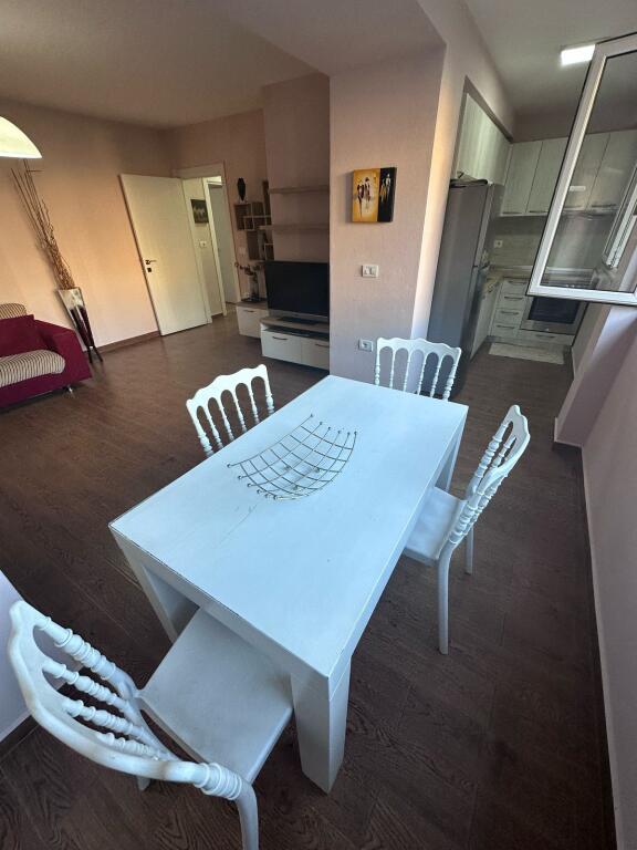 2+1, furnished at 21 December 600 euros