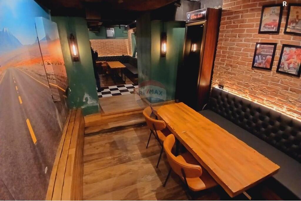Bar-Cafe Venue for Sale in Bllok