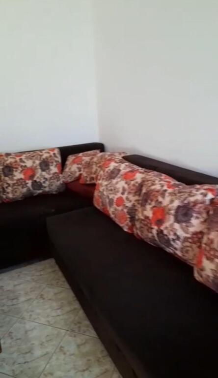 For rent the 1st floor of a private house.