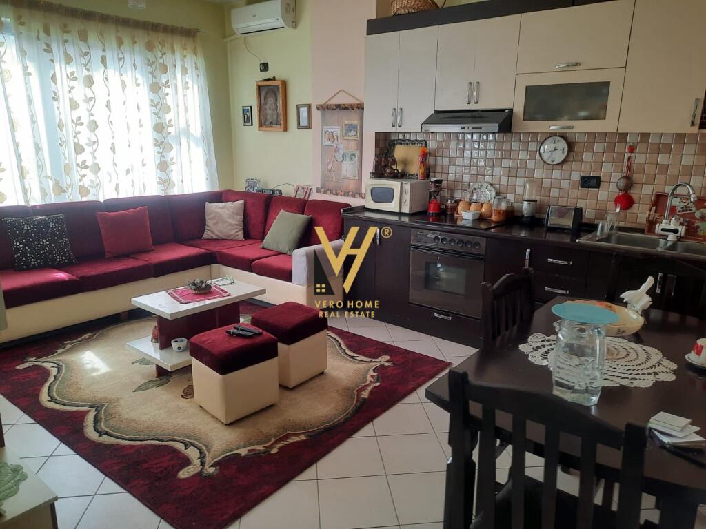 VENDESI APPARTAMENTO 2+1+BLK A YZBERISHT, VICINO ALLA PASTICCERIA NELA 12.500.000 LEKE