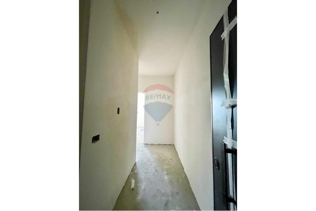 APARTMENT 1+1 FOR SALE AT CORNER RESIDENCE!