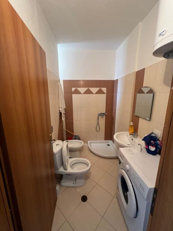 Apartment 1+1 for sale – Shkëmbi i Kavajës, 2nd floor, 73 m² – 73,000 €