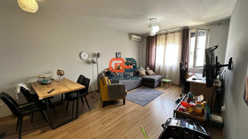 At 21 Dhjetori, Kontakt Complex Apartment 1+1 With Regular Floor Plan For Sale !!