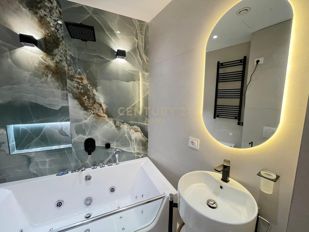 🏡 For Rent: Super Luxurious Apartment in “Lake View Residence” – Tirana Artificial Lake