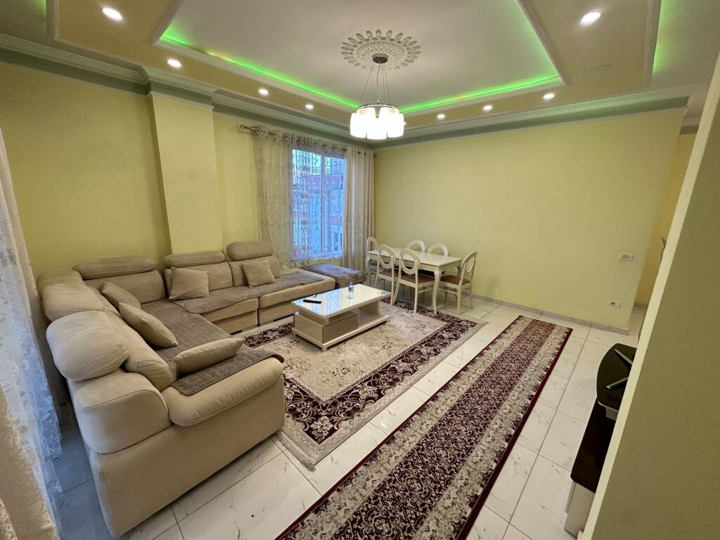 Apartament ne shitje 2+1