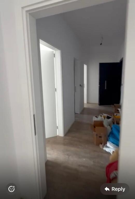 Shitet apartament 2+1