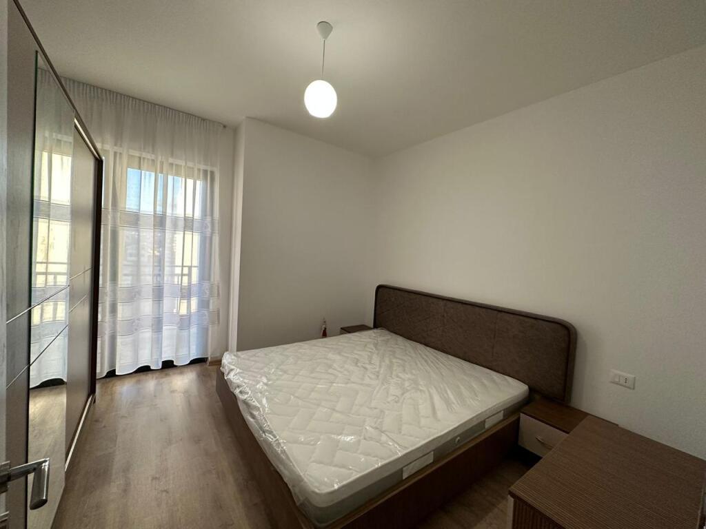 Jepet me Qira Apartament 1+1 – Farmacia 10
