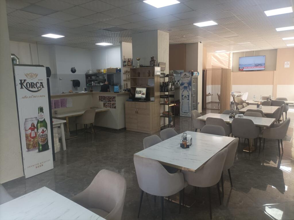 ATTIVITÀ BAR-RISTORANTE IN VENDITA IN CONDIZIONI DI LAVORO