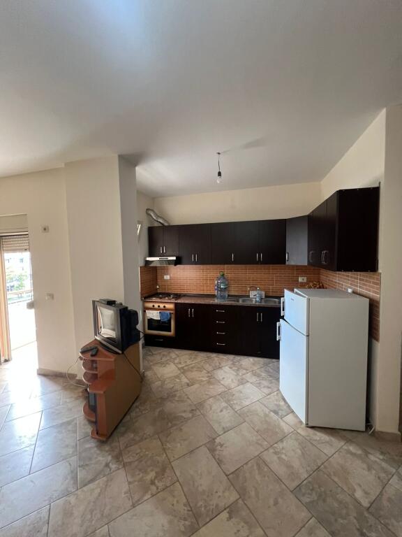 Apartment 1+1 for sale – Shkëmbi i Kavajës, 2nd floor, 73 m² – 73,000 €