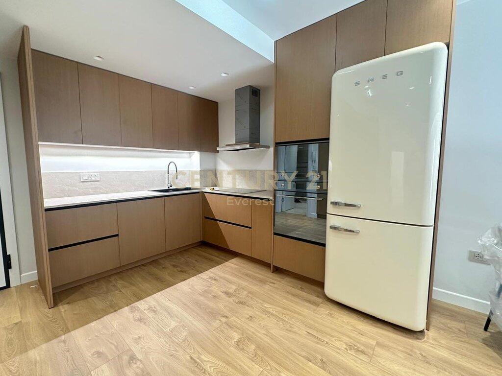 APARTAMENT 3+1+2 ME VERANDË DHE PARKIM | KODRA E DIELLIT 2
