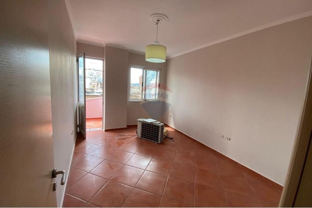 Apartment for Rent 3+1+2 Ballet School