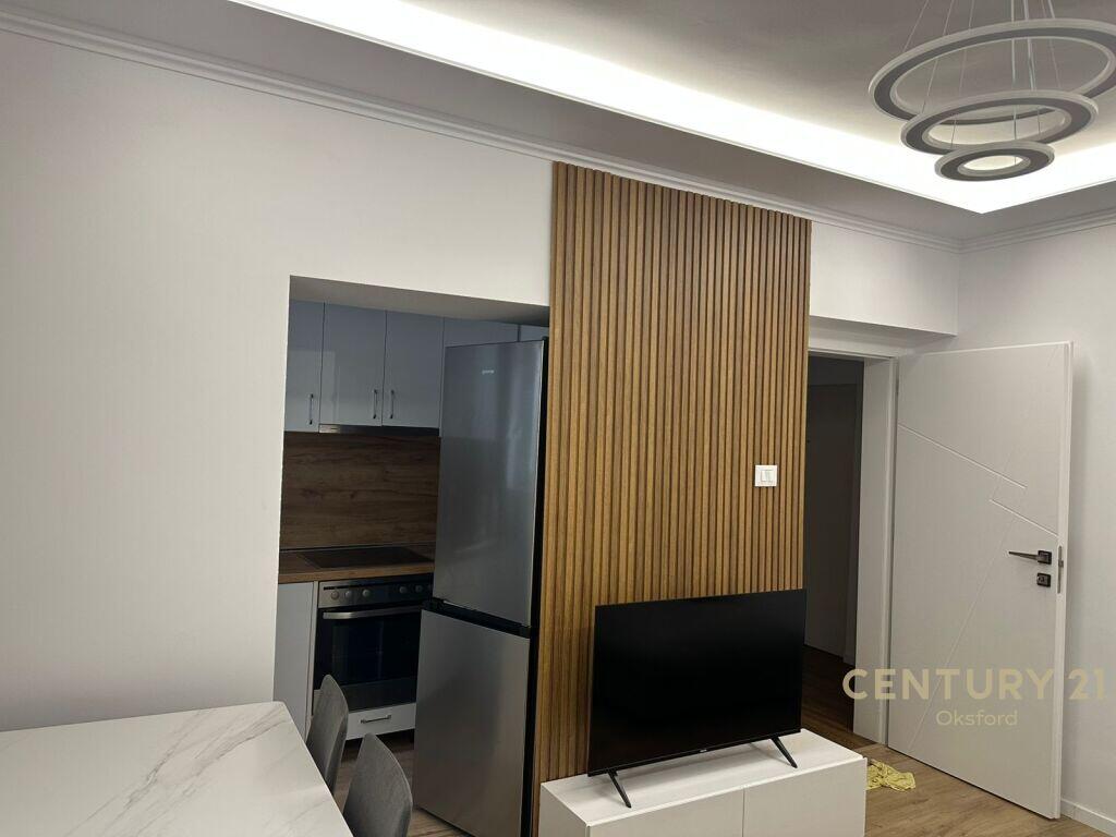 AFFITTASI APPARTAMENTO 2+1 PRESSO 21 DHJETORI!