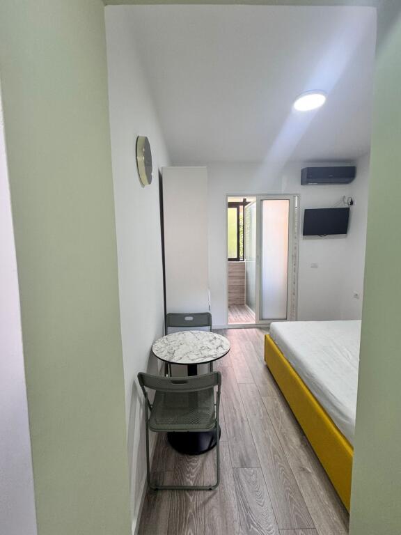 🏠 For Rent: Studio Apartment near the Guard – €400/month