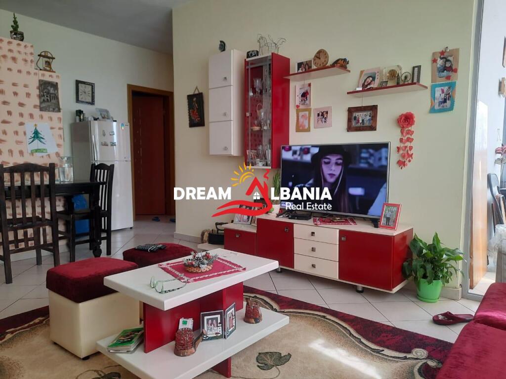 Apartament 2+1 ne Shitje ne Yzberisht, prane Big Market (Buze Rruge) (ID 41212025)