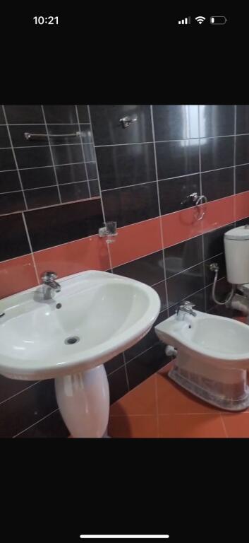 Apartament ne shitje 2+1+2