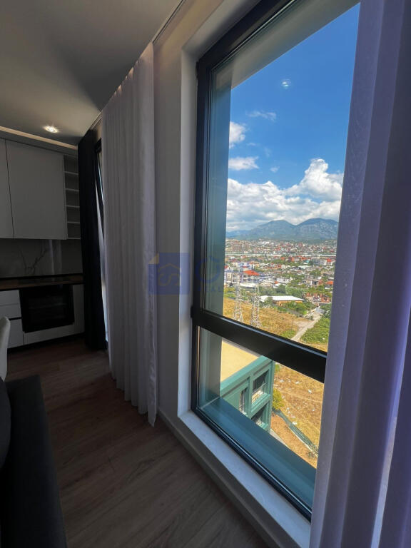 Super 1+1 apartment for rent at Bulevardi i Ri