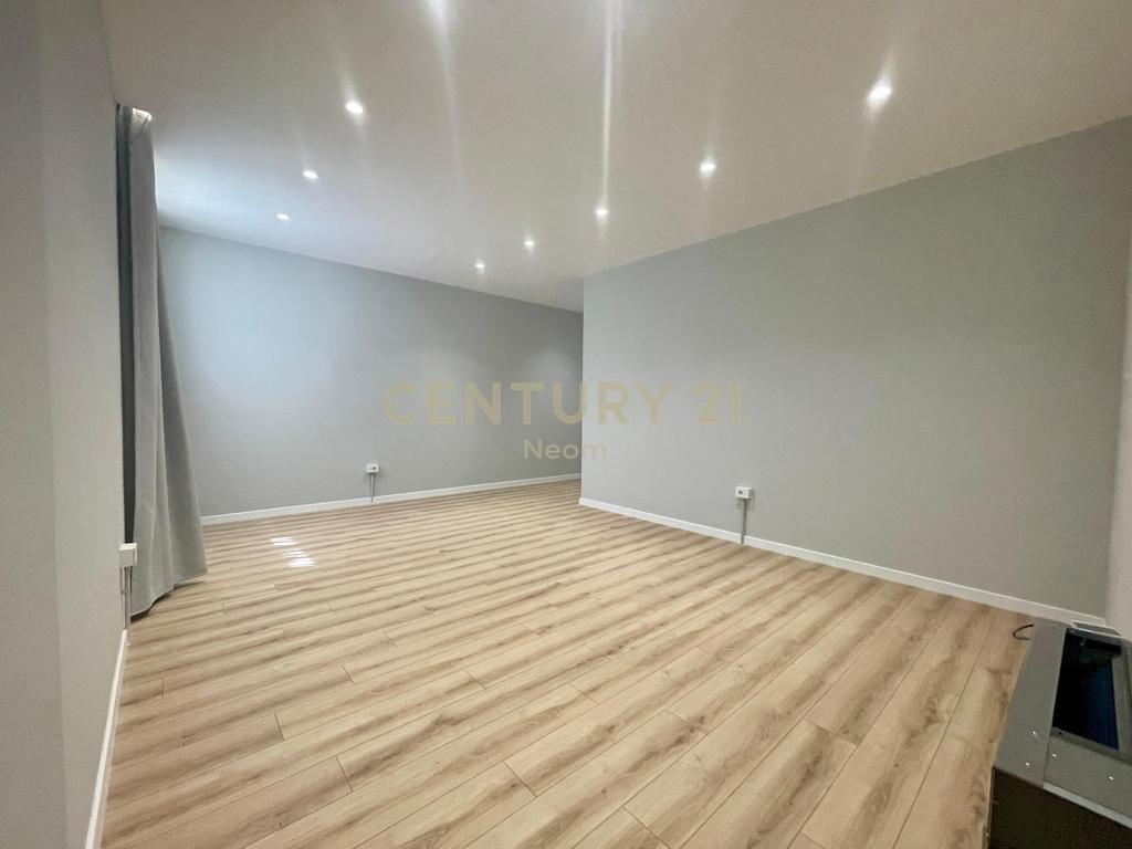 RENT, PREMIUM APARTMENT 2+1+2+YARD with PARKING SPACE RENT, PREMIUM APARTMENT 2+1+2+YARD with PARKING SPACE  Neom110220