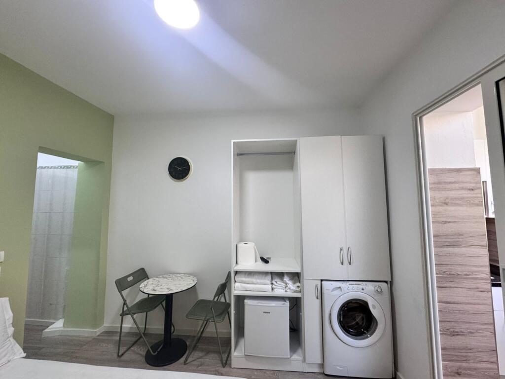 🏠 For Rent: Studio Apartment near the Guard – €400/month