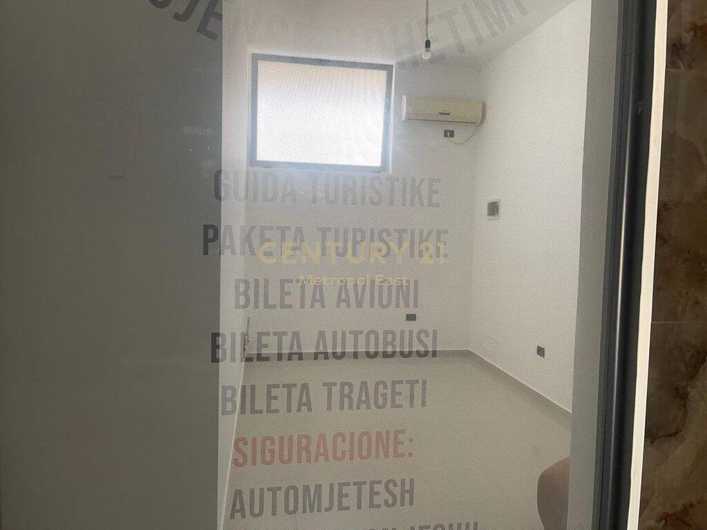 COMMERCIAL SPACE FOR RENT 20m2 IN THE CENTER OF SAUKU
