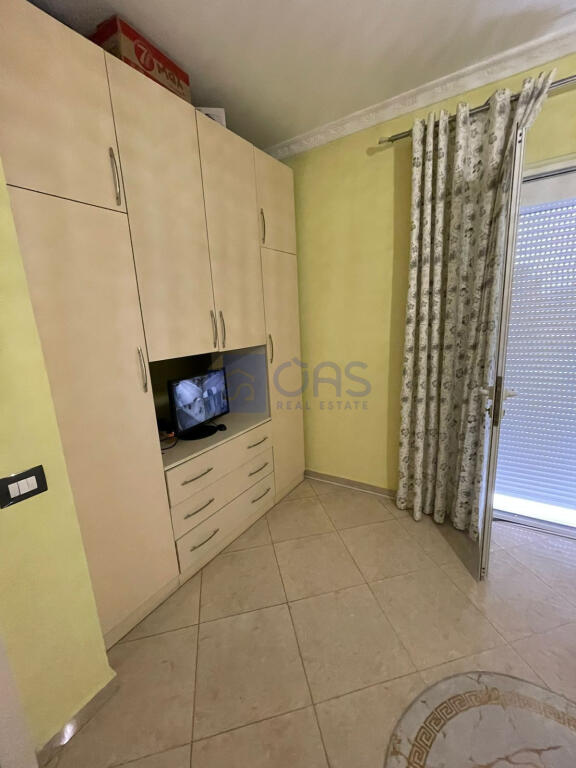 Apartment 2+1 for rent in Kamez