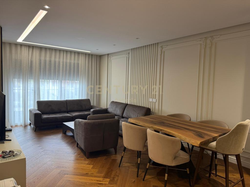 🏡 Ideal for those seeking comfort, security, and luxury living in a well-managed residence.