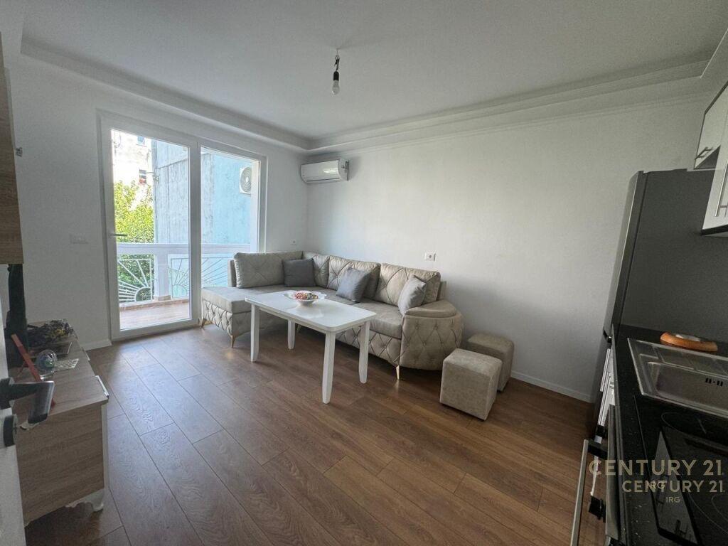🏠 For Rent: 2+1 Apartment – Asim Vokshi Street