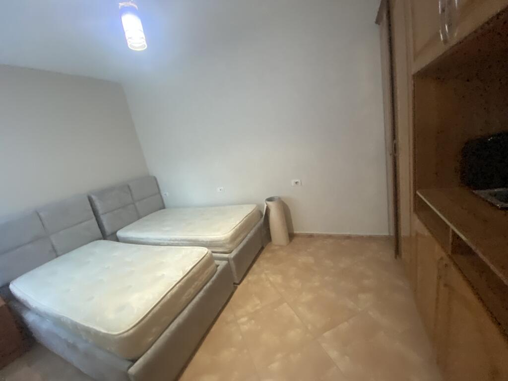 3+1,furnished complex service train station,800 euro