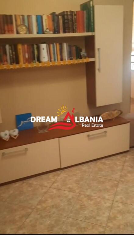 Appartamento 3+1+2 in vendita in Via Asim Vokshi vicino al Complesso Panorama a Tirana(ID 4131463)