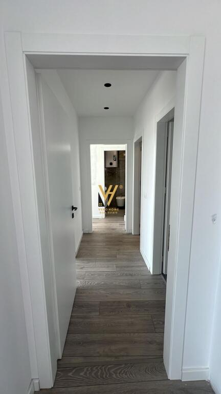 OFFICE 125 M2 FOR RENT AT LAKE VIEW 160,000 LEKE