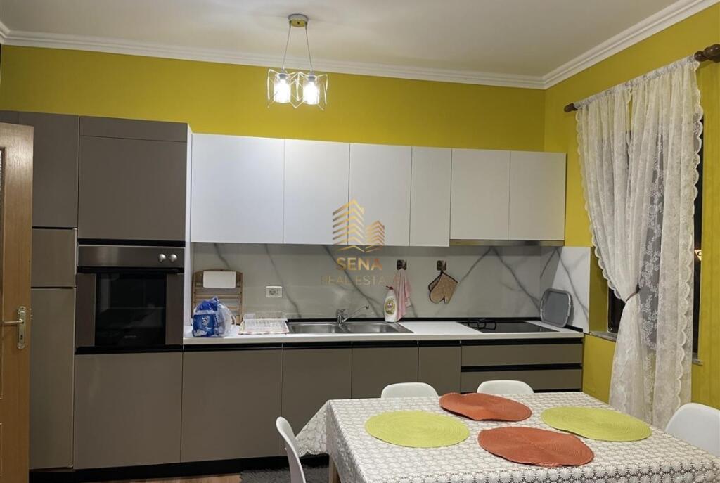 Qira, Apartament,2+1+blk,Ish Restorant Durresi, 600 Euro/Muaj