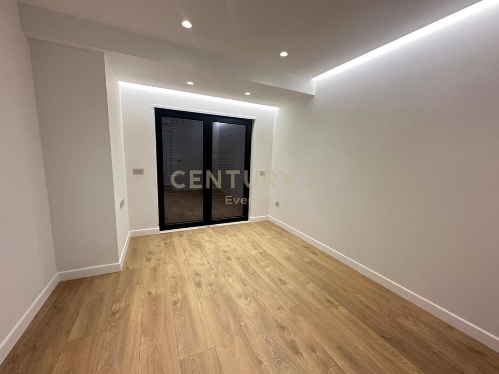 APARTAMENT 3+1+2 ME VERANDË DHE PARKIM | KODRA E DIELLIT 2