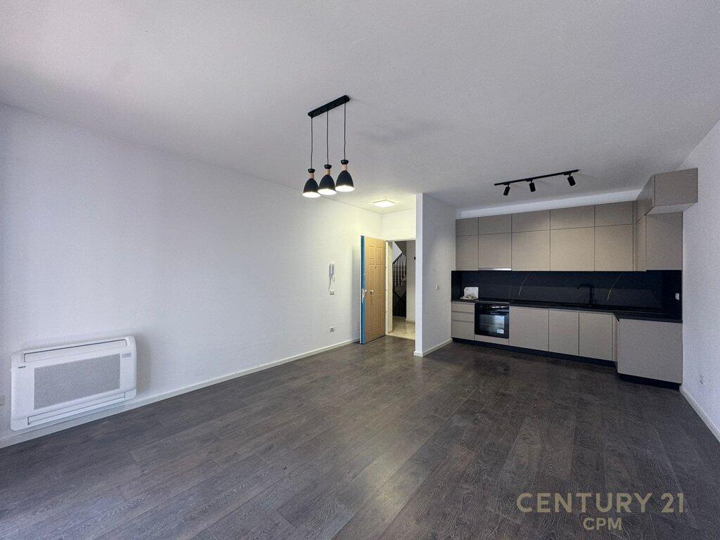 Apartment For Rent At Tower Bridge 2
