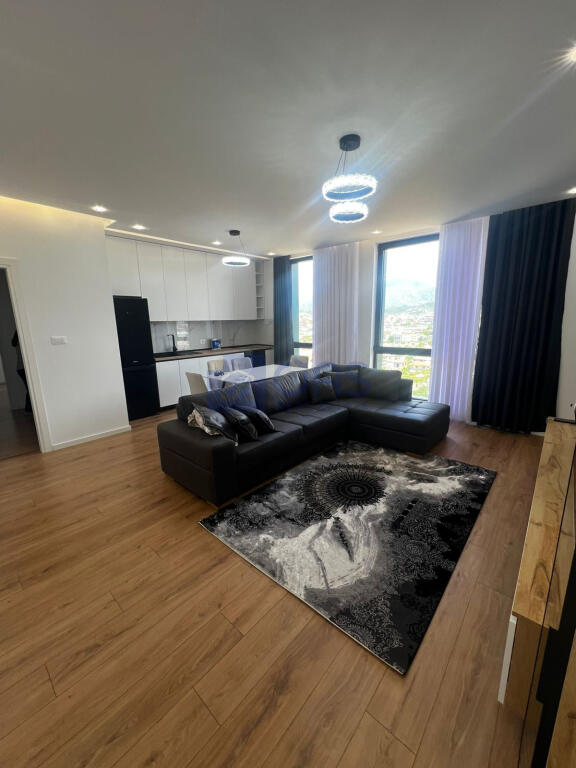 Super 1+1 apartment for rent at Bulevardi i Ri