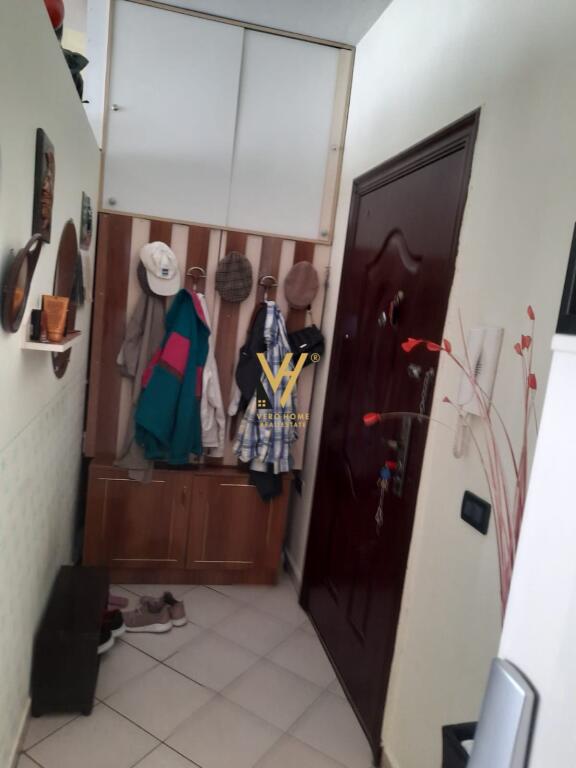 VENDESI APPARTAMENTO 2+1+BLK A YZBERISHT, VICINO ALLA PASTICCERIA NELA 12.500.000 LEKE