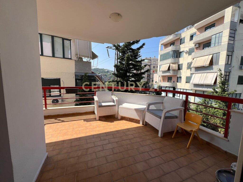 FOR RENT 2+1 APARTMENT AT KOLOMBO COMPLEX, DRY LAKE!