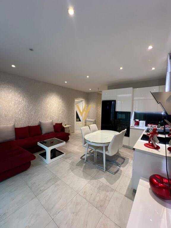 APPARTAMENTO DI LUSSO IN VENDITA 2+1+BALCONE PRESSO AMBASCIATORE 3, STADIO AIR ALBANIA 455.000 EURO