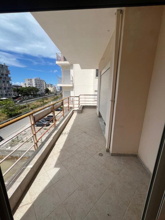 Apartment 1+1 for sale – Shkëmbi i Kavajës, 2nd floor, 73 m² – 73,000 €