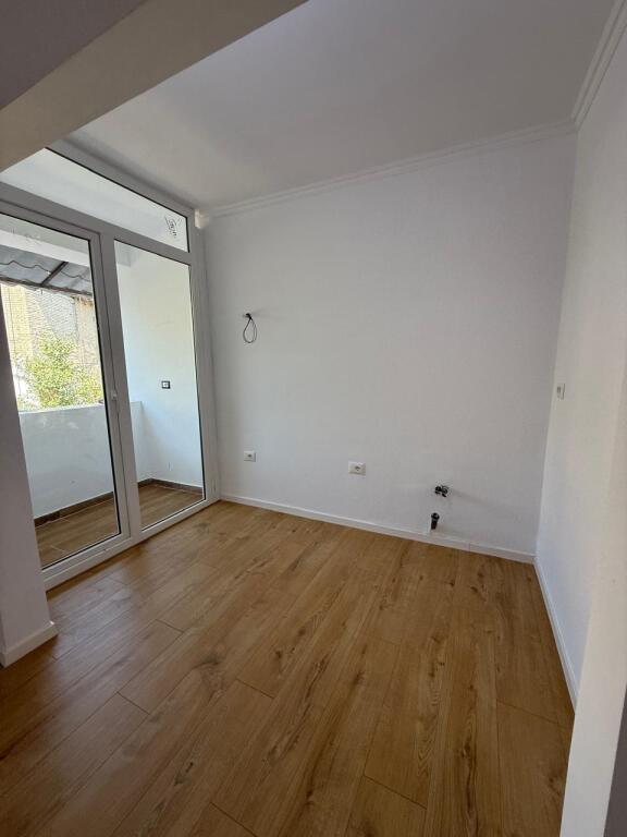 Shitet 2+1 - Ali Dem - 72m²