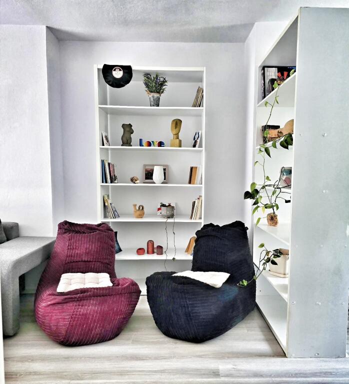 Apartament 1+1 Pazari i Ri per banim ose perdorim airbnb