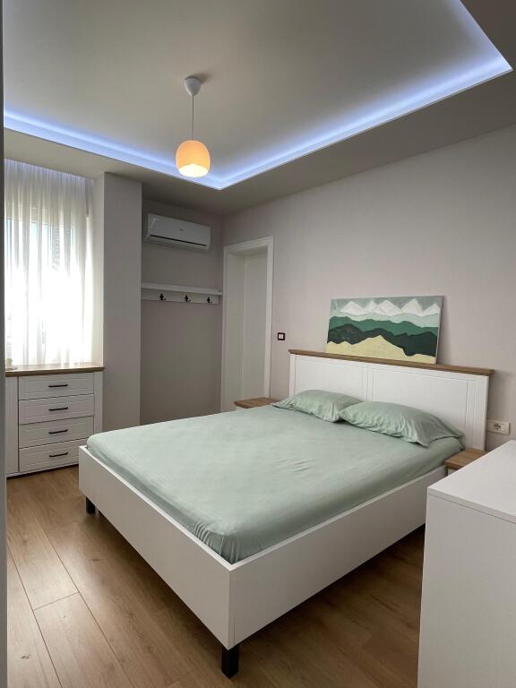 Apartament 2+1+2 rruga e kavajes