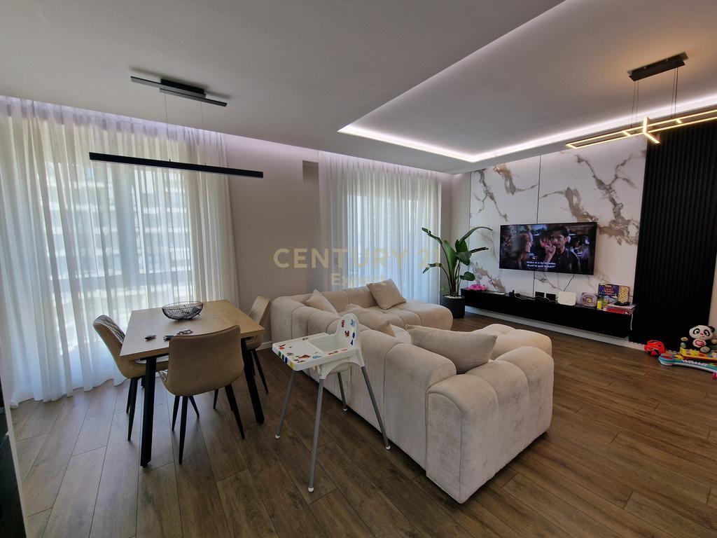 Apartament 3+1 me Qira + 2 Posta Parkimi – Rezidenca Turdiu, Tiranë