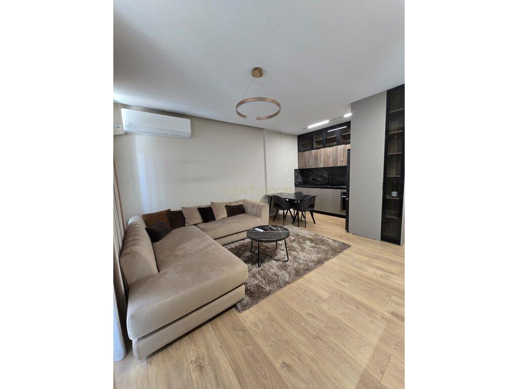 🏡 Appartamento 1+1 in Affitto | Ex Stazione Ferroviaria – Tirana