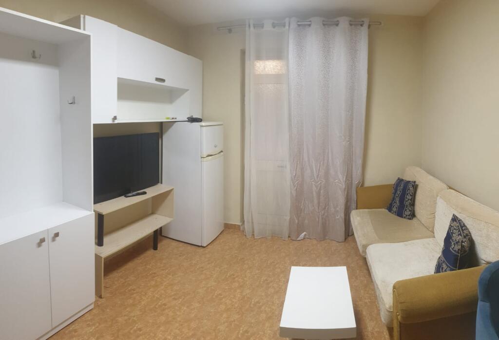 🏠 AFFITTASI APPARTAMENTO 1+1 PRESSO MINE PEZA A ZOG TE ZI, 10 MIN DAL CENTRO
